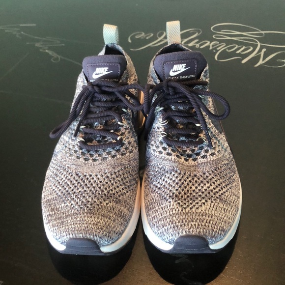 Women's air max Thea ultra flyknit. size 9.5 - Picture 2 of 4